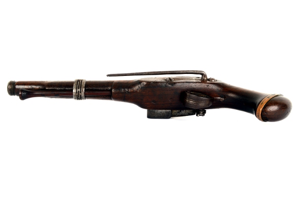 Belt Style Pistol with Patilla Style Miquelet Lock - detail 4