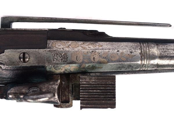 Pair of Belt Pistols with Patilla Style Miquelet Locks Barrels - detail 5