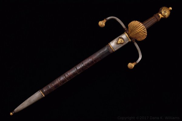 Order of Santiago Left-Hand Parrying Dagger - detail 8