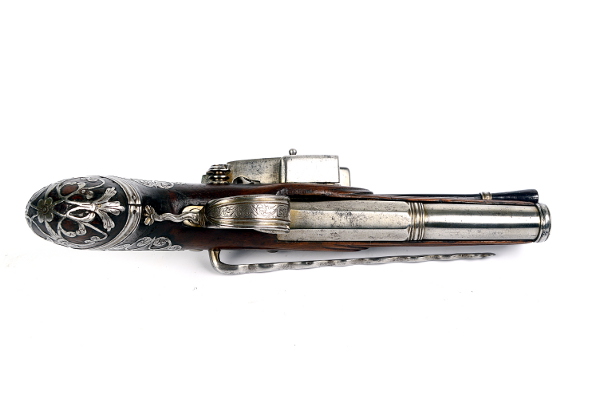 Unusual Over & Under Belt Pistol with Patilla Style Miquelet Lock, c1690 - detail 4